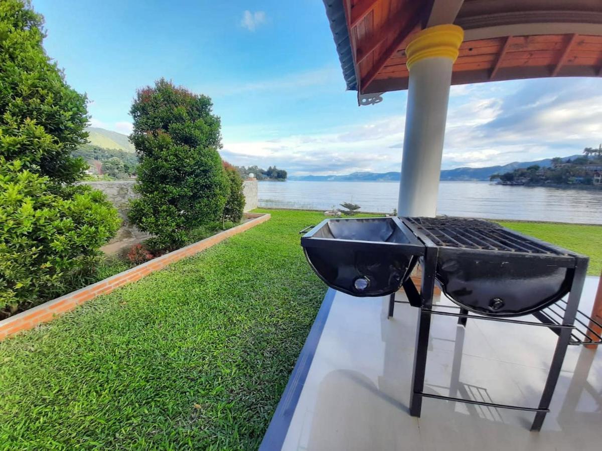 Juma Cottages Tuktuk Siadong Exterior photo