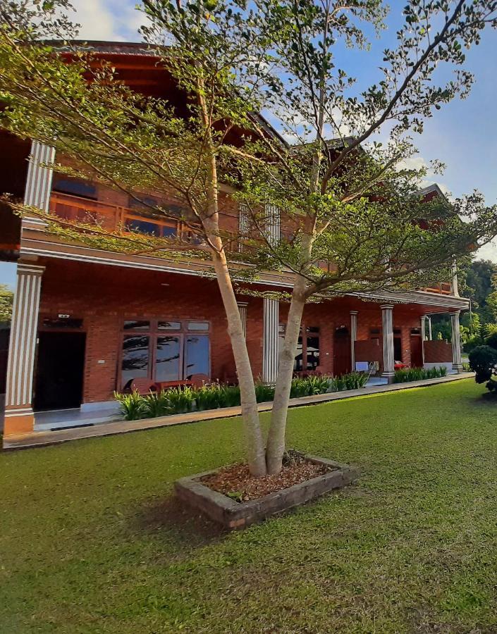 Juma Cottages Tuktuk Siadong Exterior photo