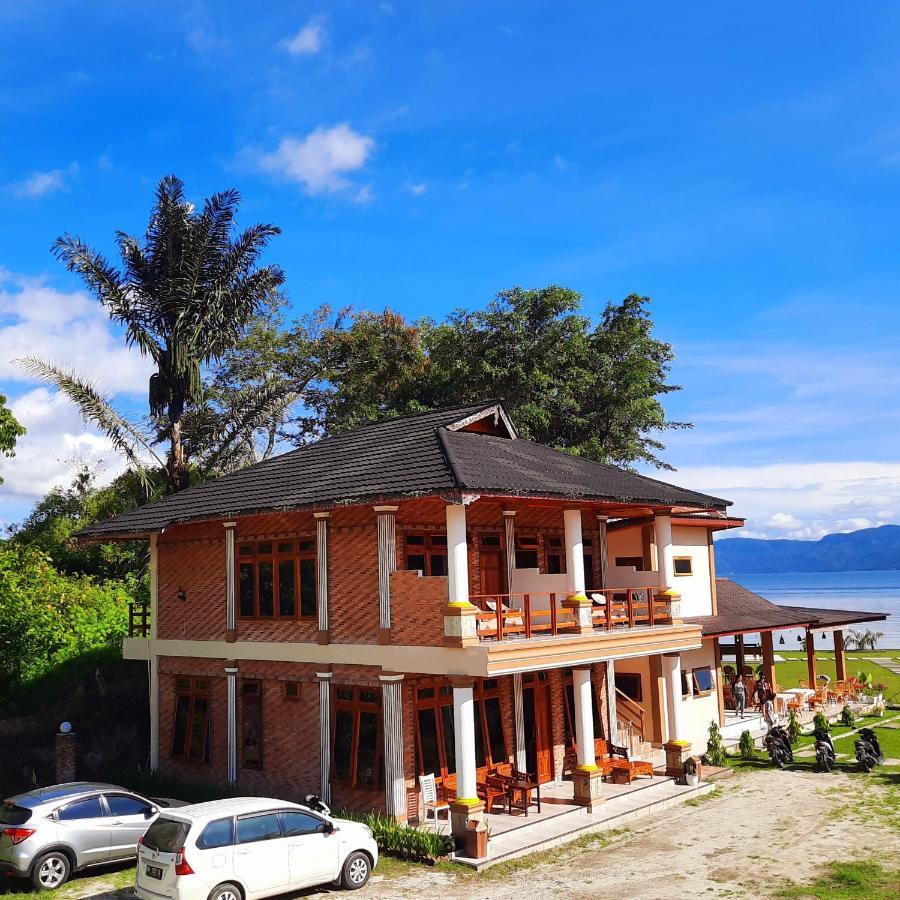Juma Cottages Tuktuk Siadong Exterior photo