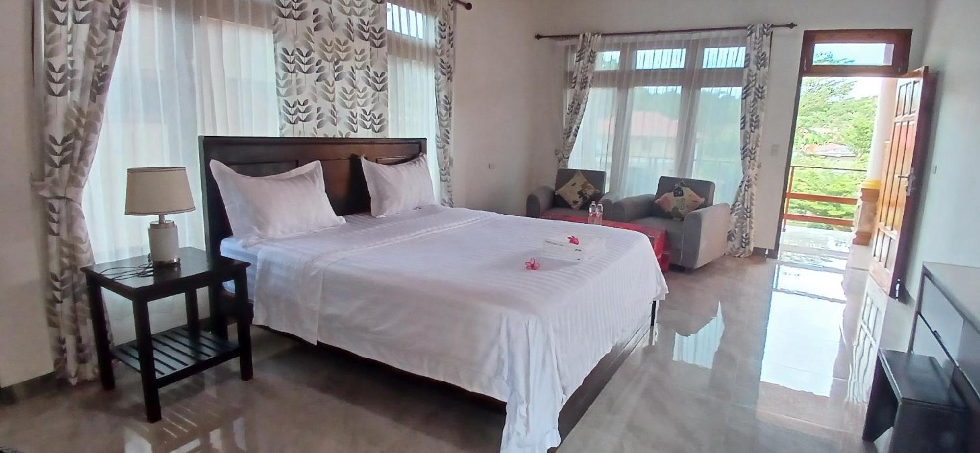Juma Cottages Tuktuk Siadong Exterior photo