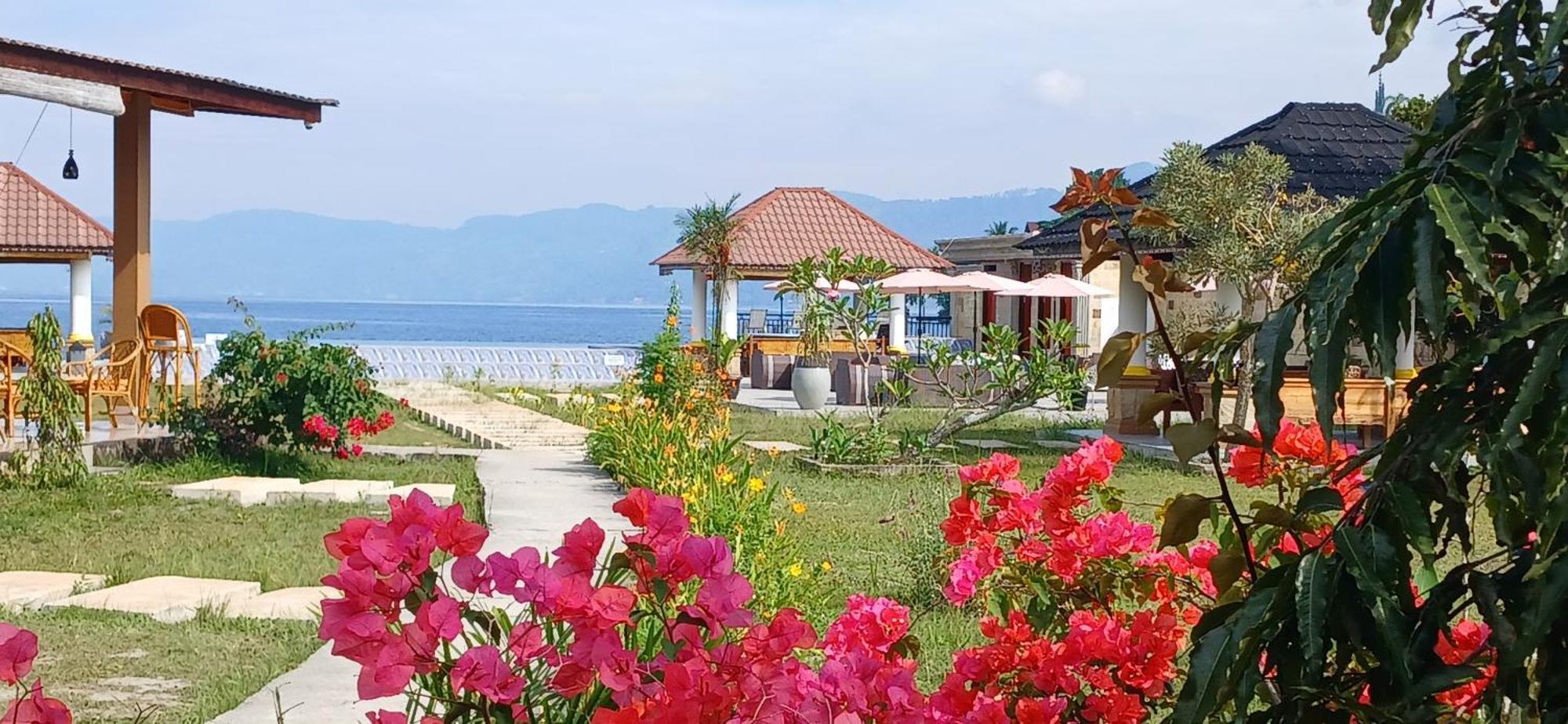 Juma Cottages Tuktuk Siadong Exterior photo